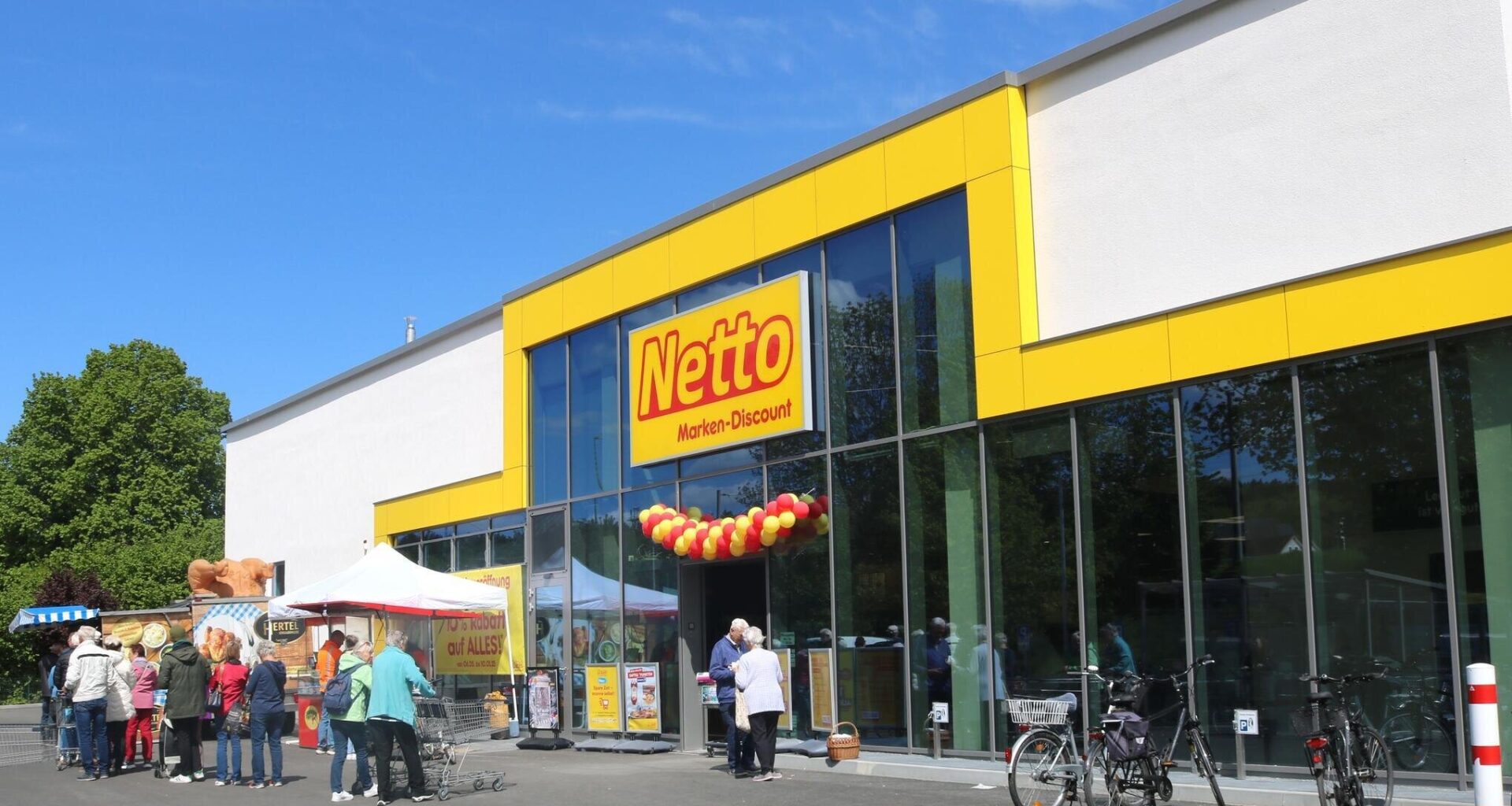 Warum Grillhähnchen zur Netto-Markt-Eröffnung in Flöha der Renner sind