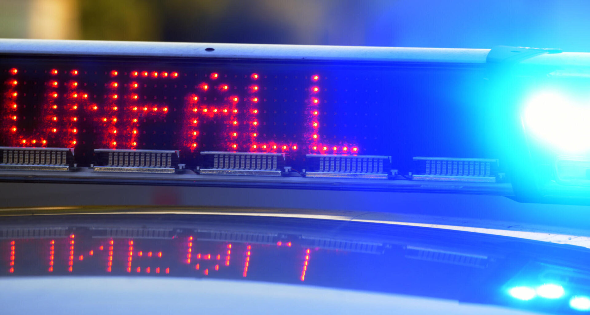 Stau nach schwerem Unfall auf der Autobahn im Erzgebirge