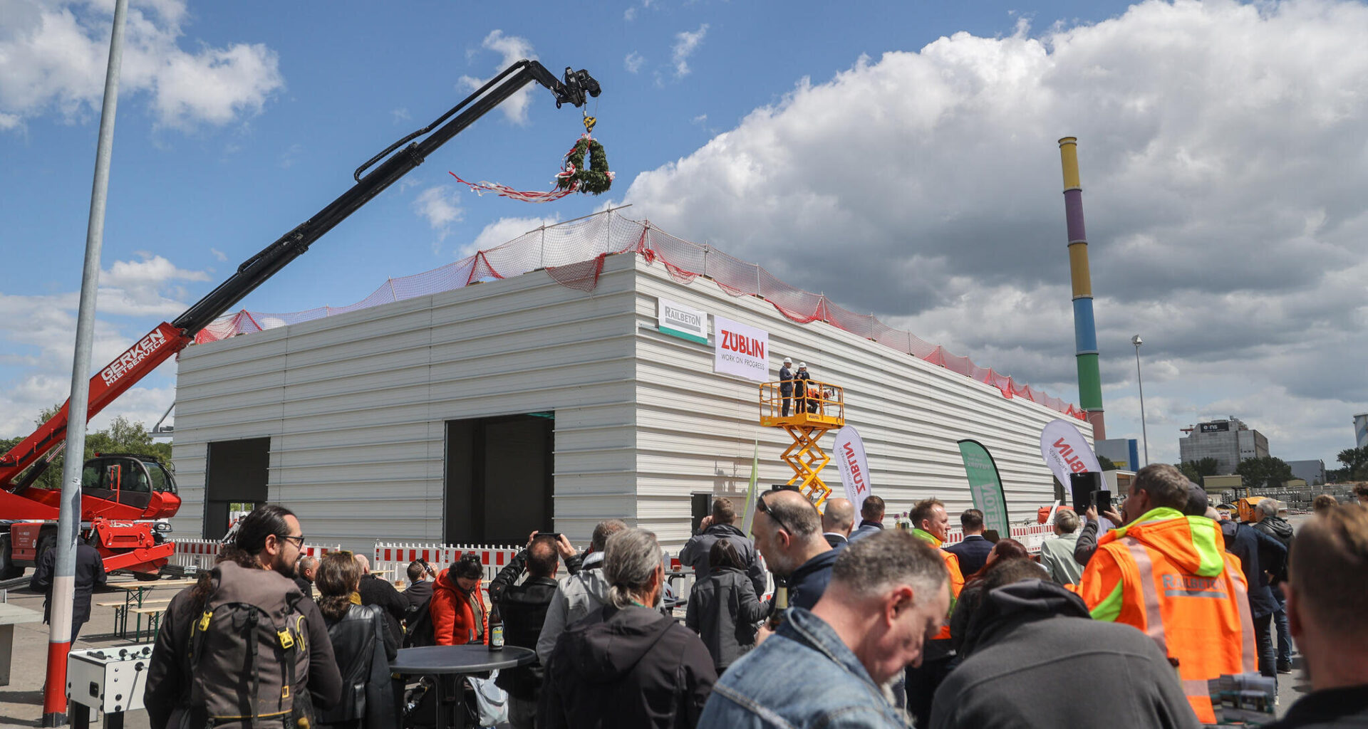 Railbeton aus Chemnitz setzt auch nachts auf Solarstrom und baut große Werkhalle