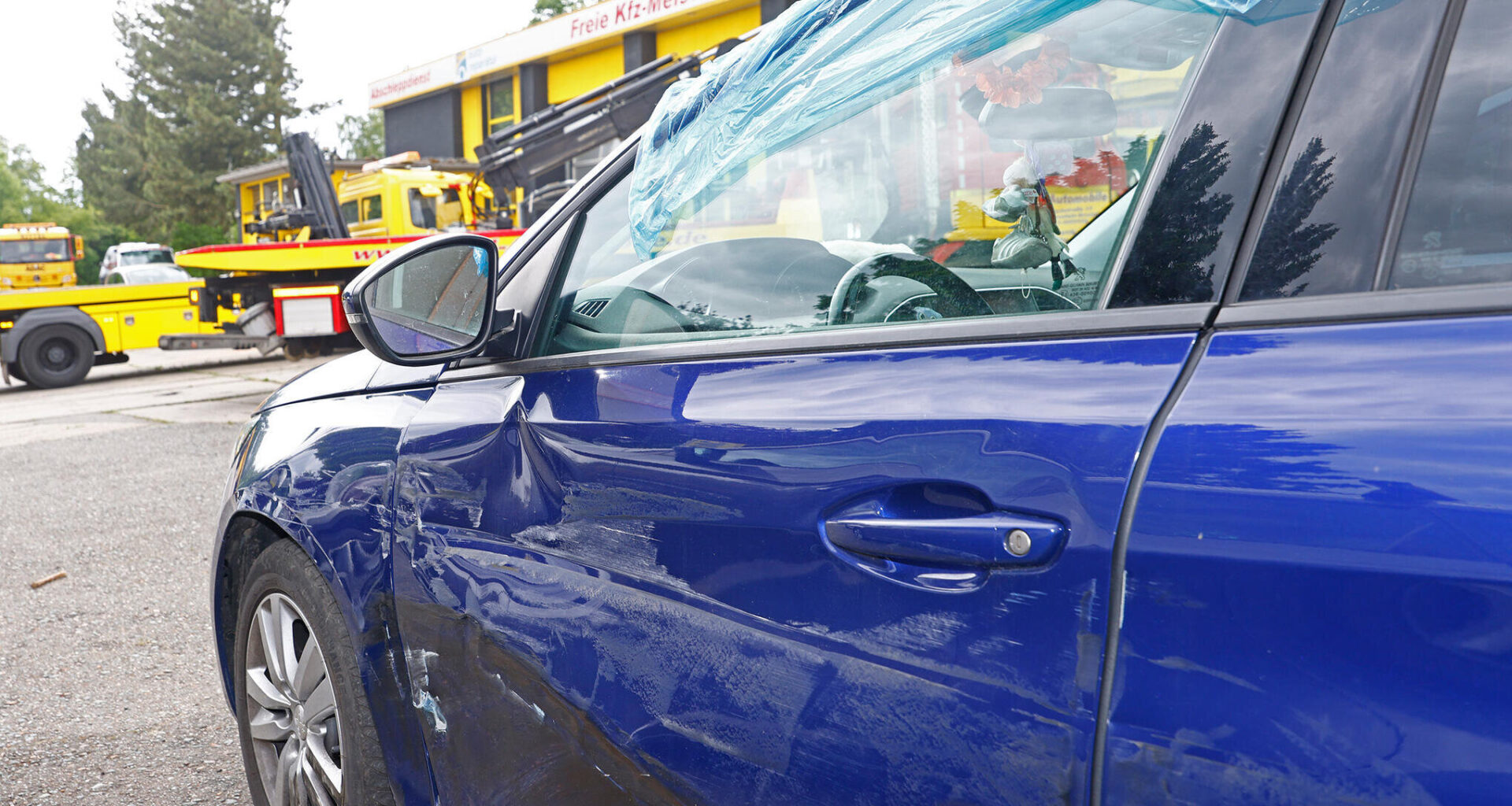 Fahrerflucht in Hohenstein-Ernstthal: Wurde der Unfallverursacher gefilmt?