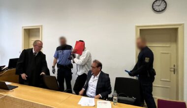 42-Jähriger gesteht tödlichen Messerangriff in Mordprozess