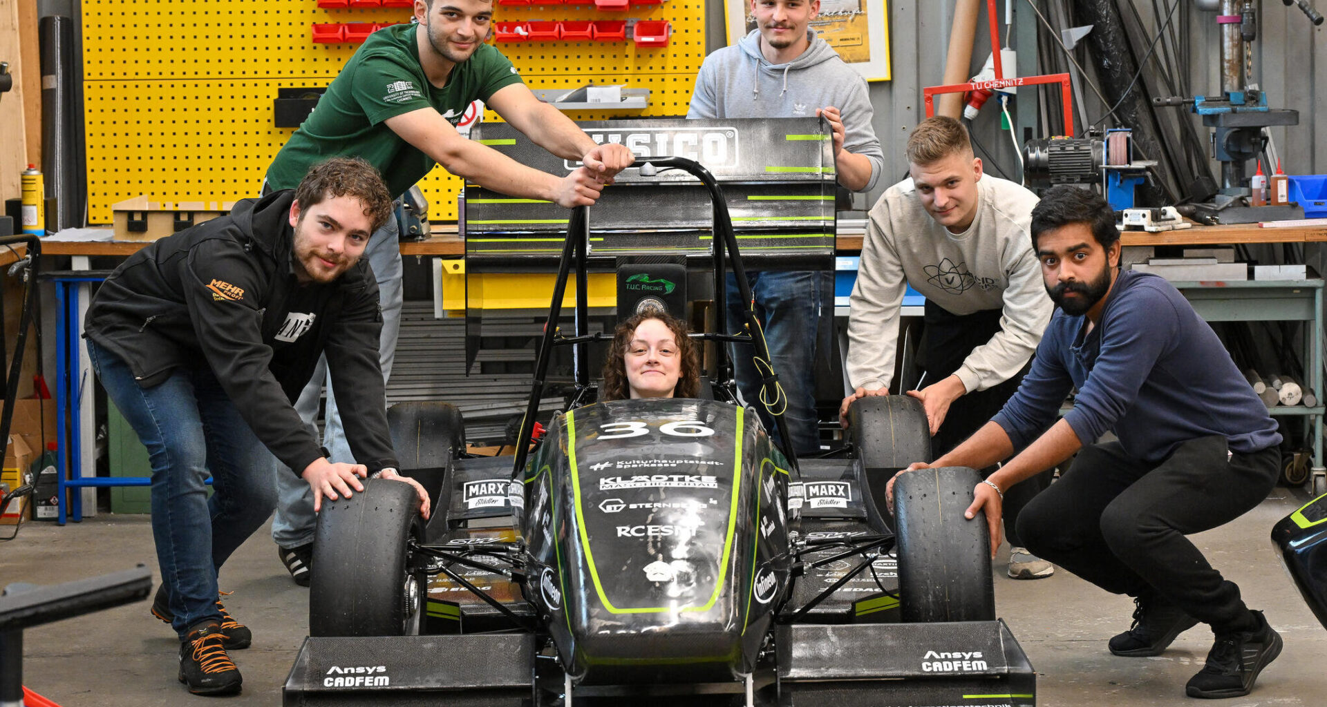Racing-Team der TU Chemnitz sucht neue Werkstatt