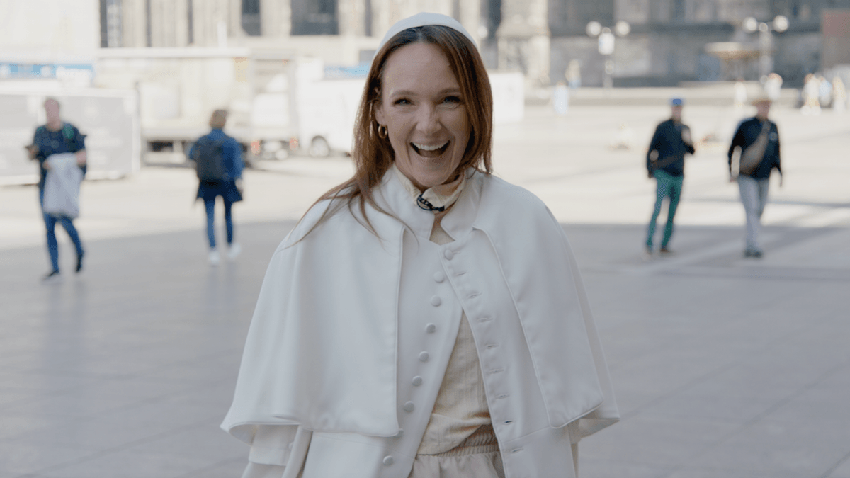 Kölnerin Carolin Kebekus will Päpstin werden