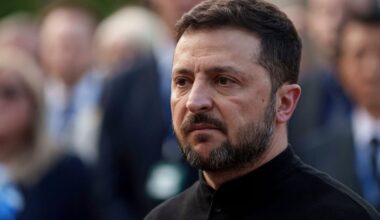 Selenskyj warnt Staatschefs vor Besuch von Putins Militärparade