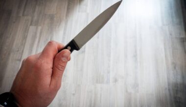 Junger Mann in Nikolassee durch Messerstiche schwer verletzt