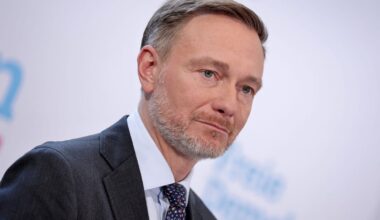Christian Lindner überfährt Hund von Filmproduzent Wolf Bauer