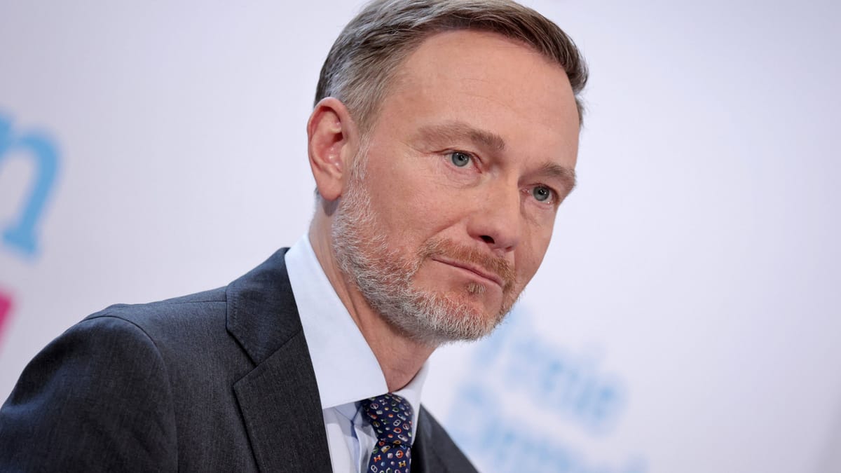 Christian Lindner überfährt Hund von Filmproduzent Wolf Bauer