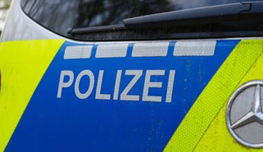 Mann masturbiert in der Öffentlichkeit – Festnahme