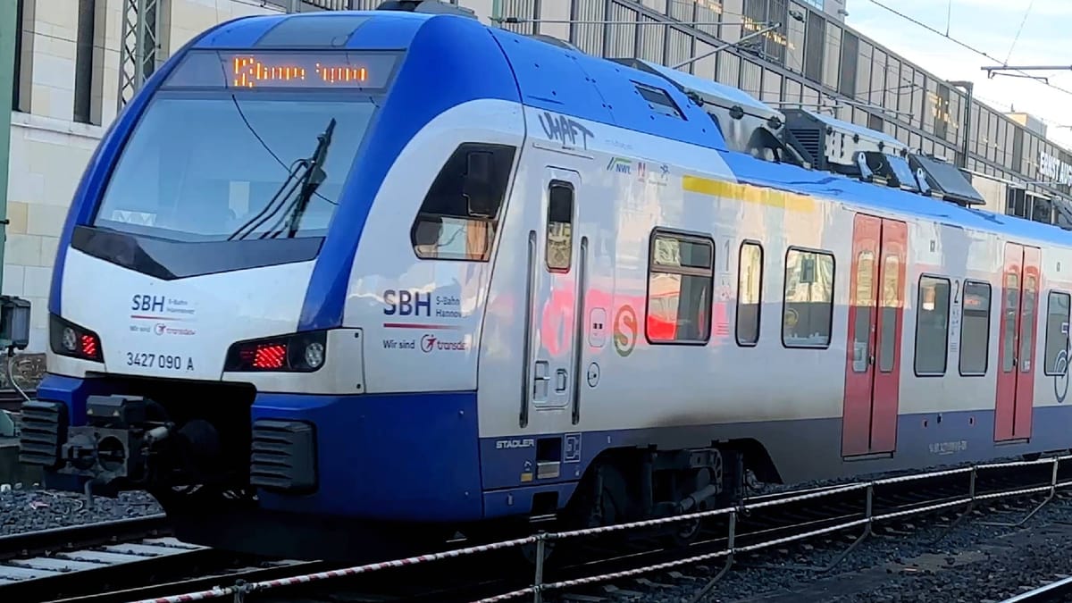 Softwareupdate stoppt S-Bahnen – Ersatzverkehr eingerichtet