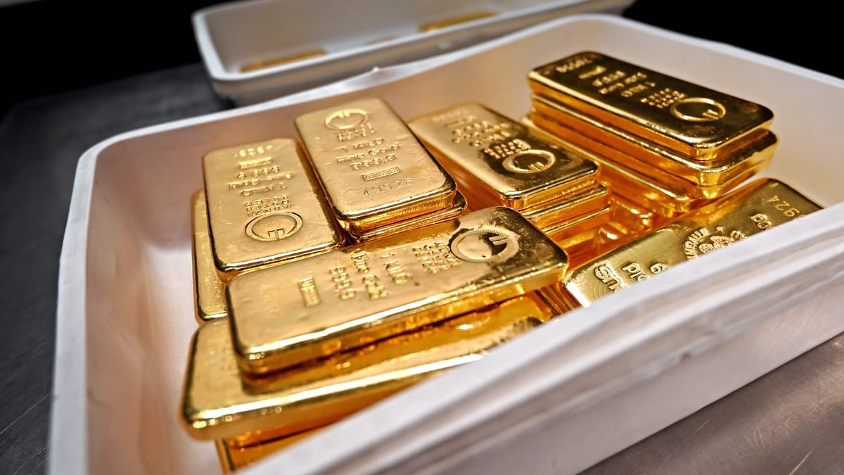 Raubüberfall – Unbekannte fesseln Frau und stehlen Gold aus Tresor
