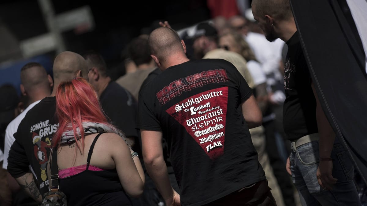 Rechtsextremer Sänger will Konzert spielen – Protest angekündigt