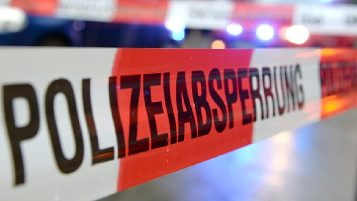 Mann auf Motorrad schießt auf 64-Jährigen