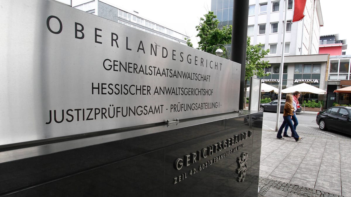 Anwalt unter Verdacht des illegalen Einschleusens