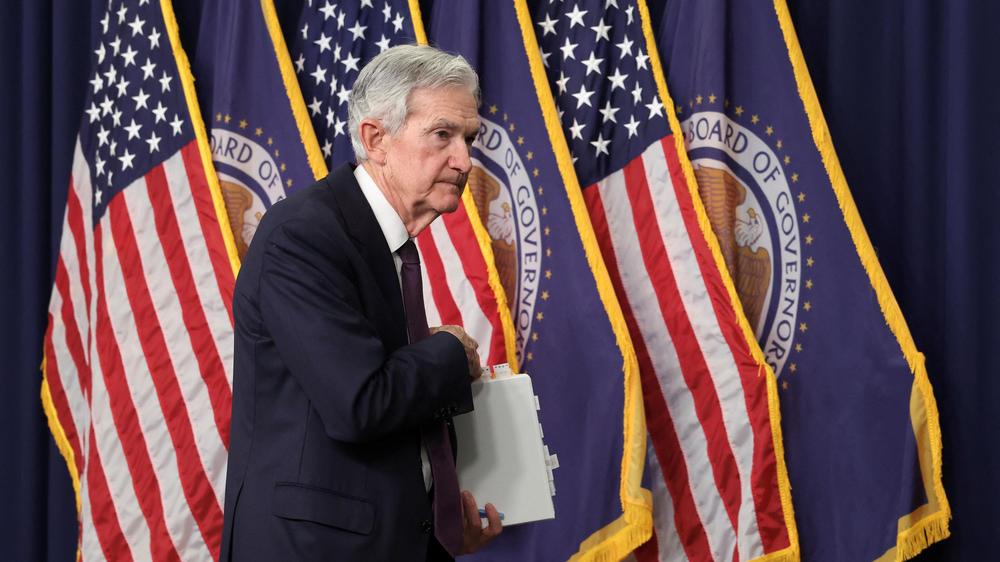 Federal Reserve: Notenbankchef Jerome Powell nach der Sitzung der Federal Reserve in Washington – seine Erklärung glich einer Verteidigungsrede.