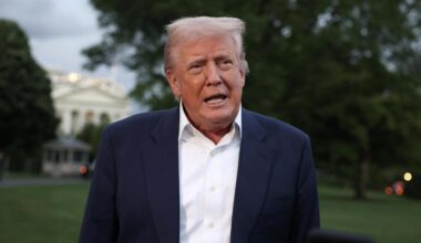 Zollpolitik: Donald Trump verkündet Handelsdeal mit Großbritannien