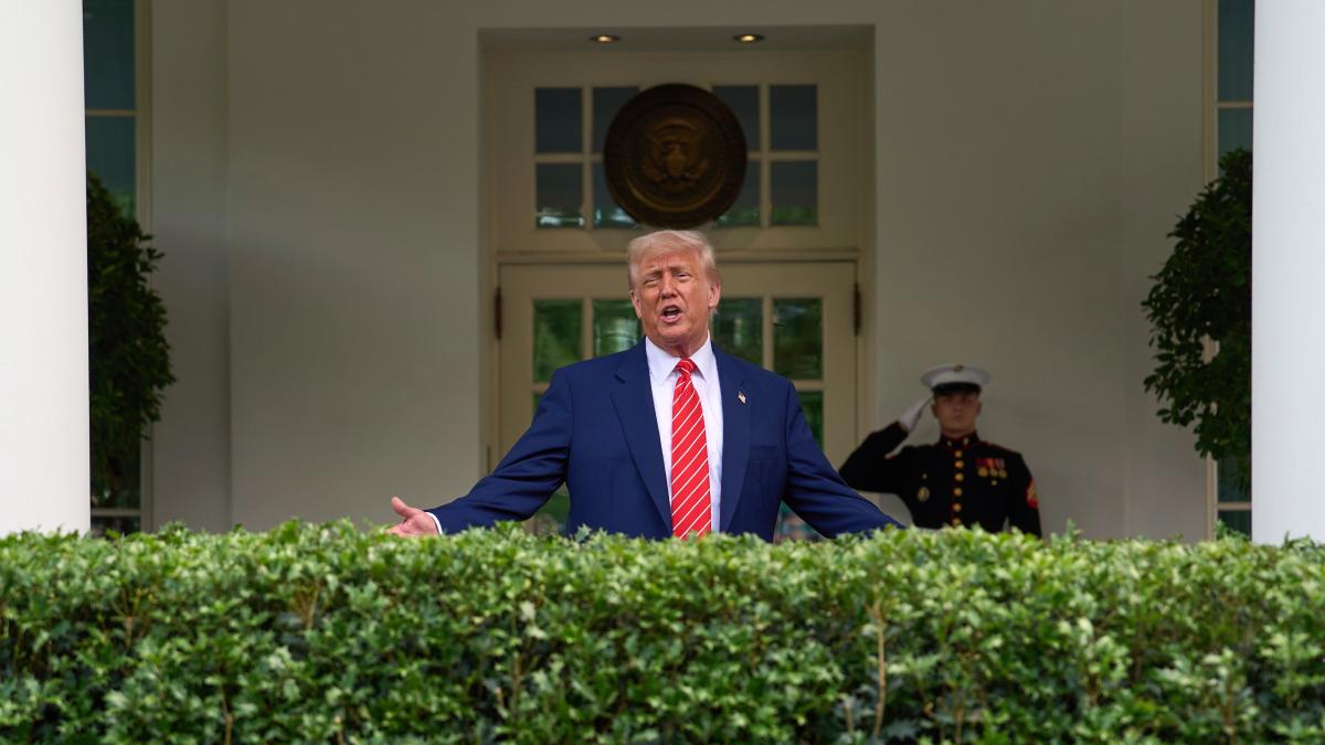 Krieg gegen Ukraine: Trump will 30-tägige Waffenruhe und droht mit Sanktionen