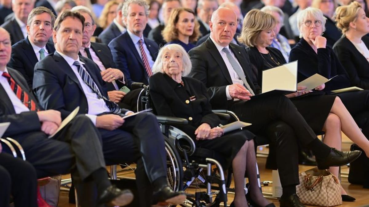 Berlin ehrt Margot Friedländer mit Kondolenzbuch – ab Dienstag im Rathaus