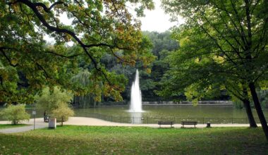 Mütter mit Kindern im Park überfallen und ausgeraubt