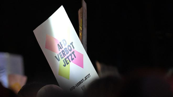 Parteien: Deutschlandweit fanden am Sonntag Kundgebungen statt, bei denen ein AfD-Verbot gefordert wurde. (Symbolbild)