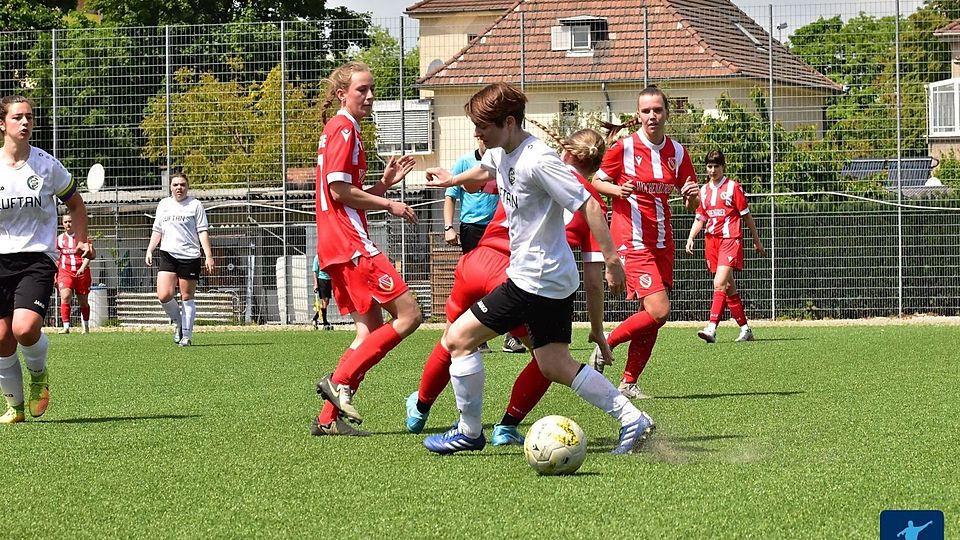 FC Viktoria Berlin gewinnt Stadtduell, Grün-Weiß Brieselang siegt klar