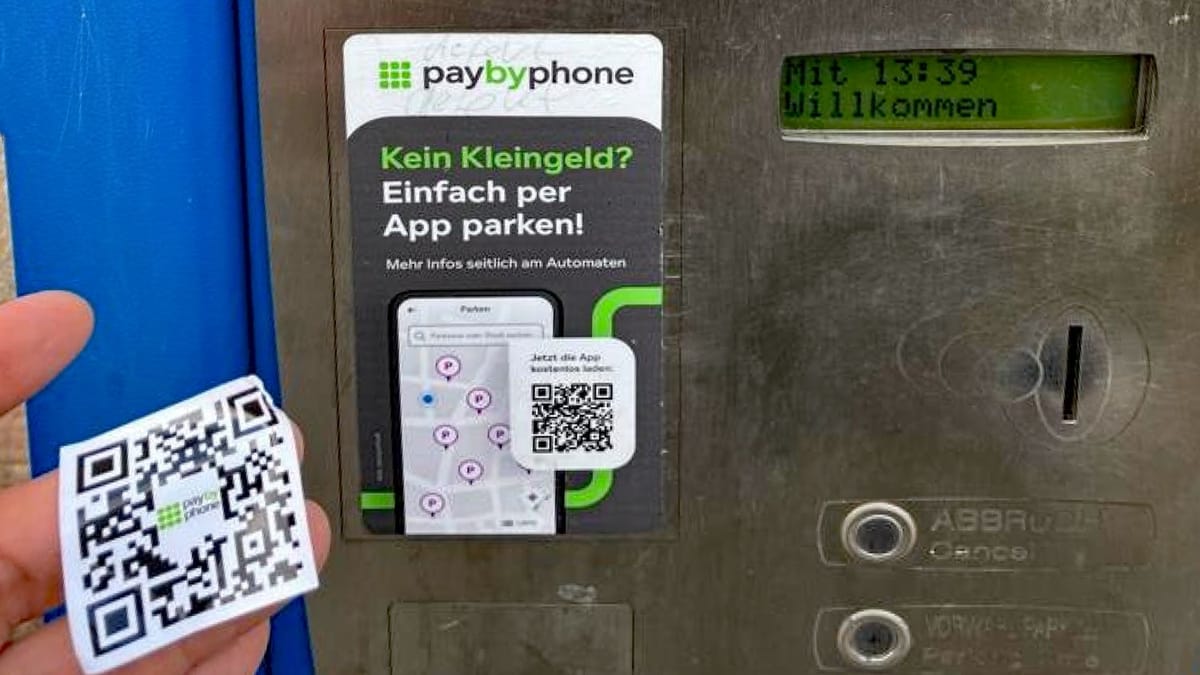 Stadt Nürnberg warnt vor Betrug: falsche QR-Codes an Parkautomaten