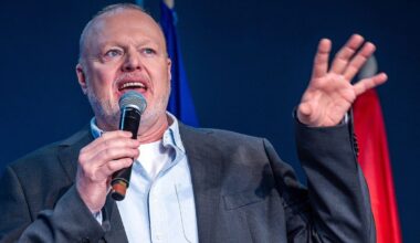 News zum ESC 2025: Stefan Raab kritisiert Punktevergabe
