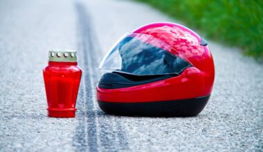 Motorradfahrerin stirbt bei Frontalzusammenstoß mit Auto