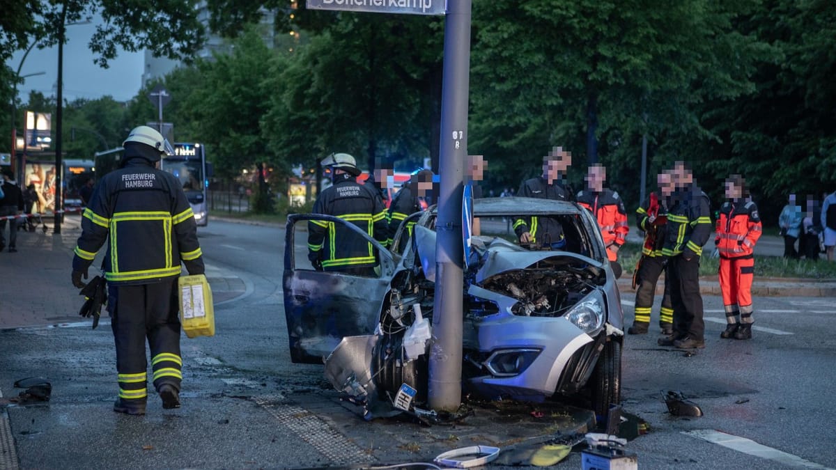 Teenagerin rettet Fahrer aus brennendem Auto