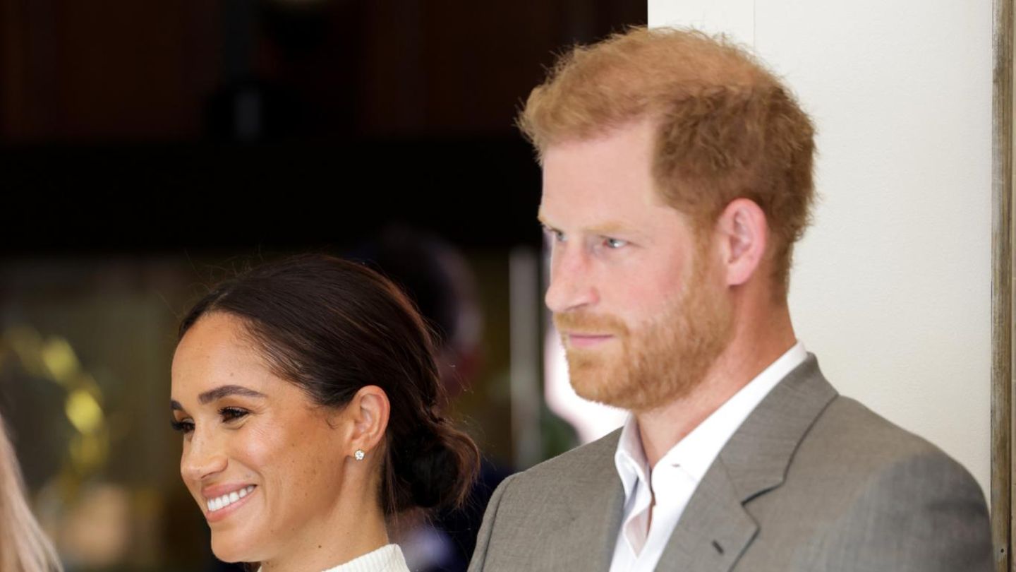 Herzogin Meghan + Prinz Harry: Dinner-Party mit Beckham-Sprössling