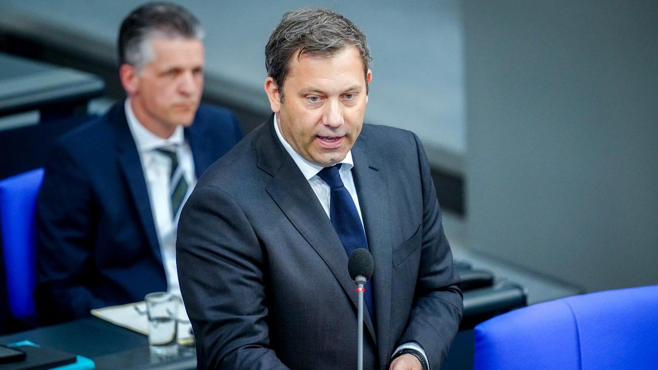 Rüstung: Lars Klingbeil warnt vor Spekulationen über neues Nato-Ziel