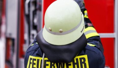 Nachbar rettet Familie bei Wohnungsbrand mit Leiter