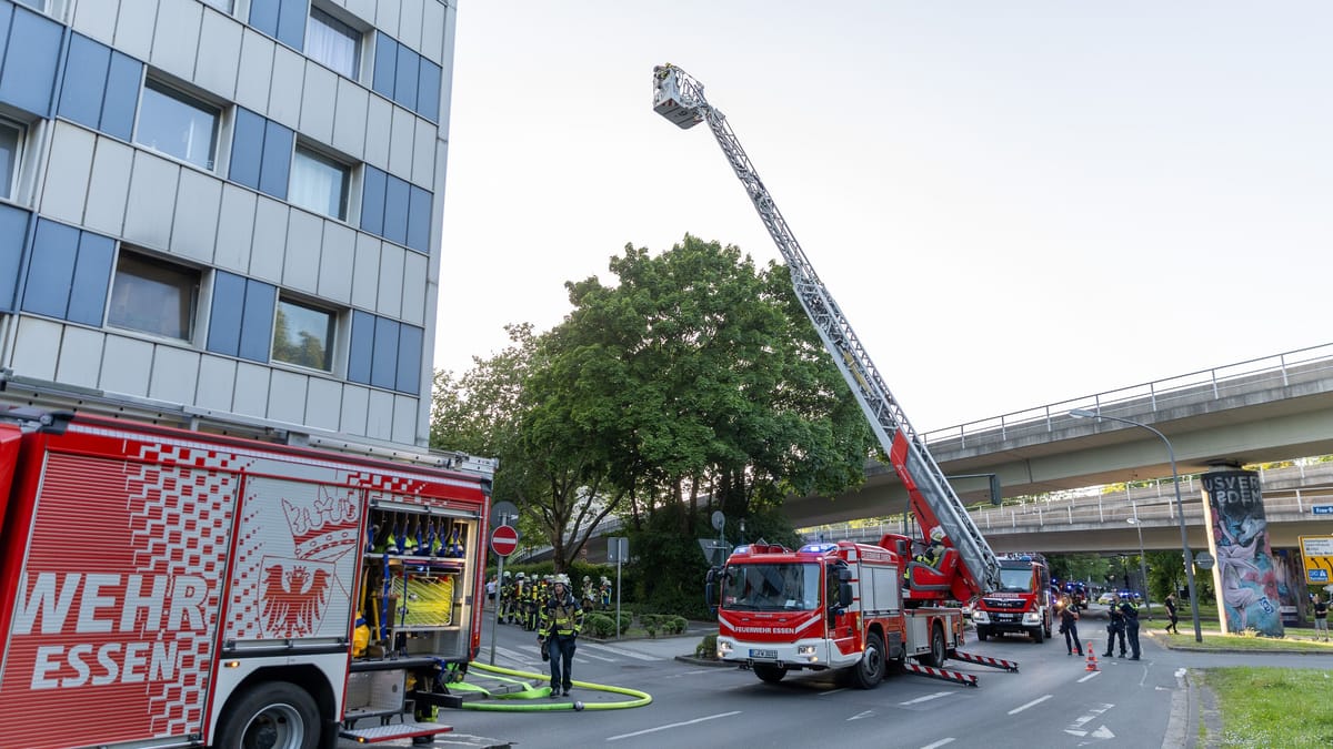 Feuerwehr löscht Küchenbrand im Südviertel