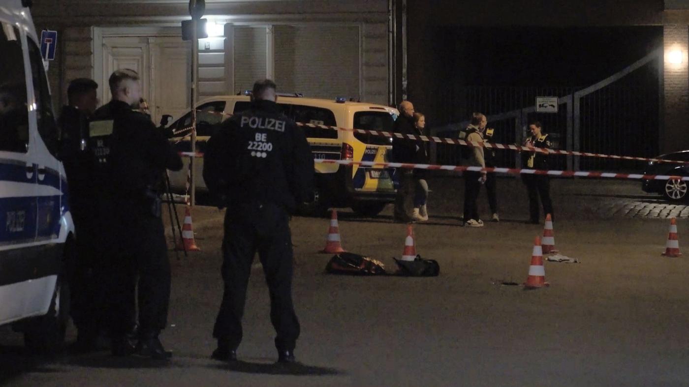 Nach Messerangriff auf Polizisten in Berlin-Neukölln: Gewerkschaft fordert mehr Schutz
