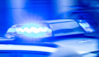 Schwerer Unfall in Berlin-Wedding: Autofahrer verstirbt im Krankenhaus