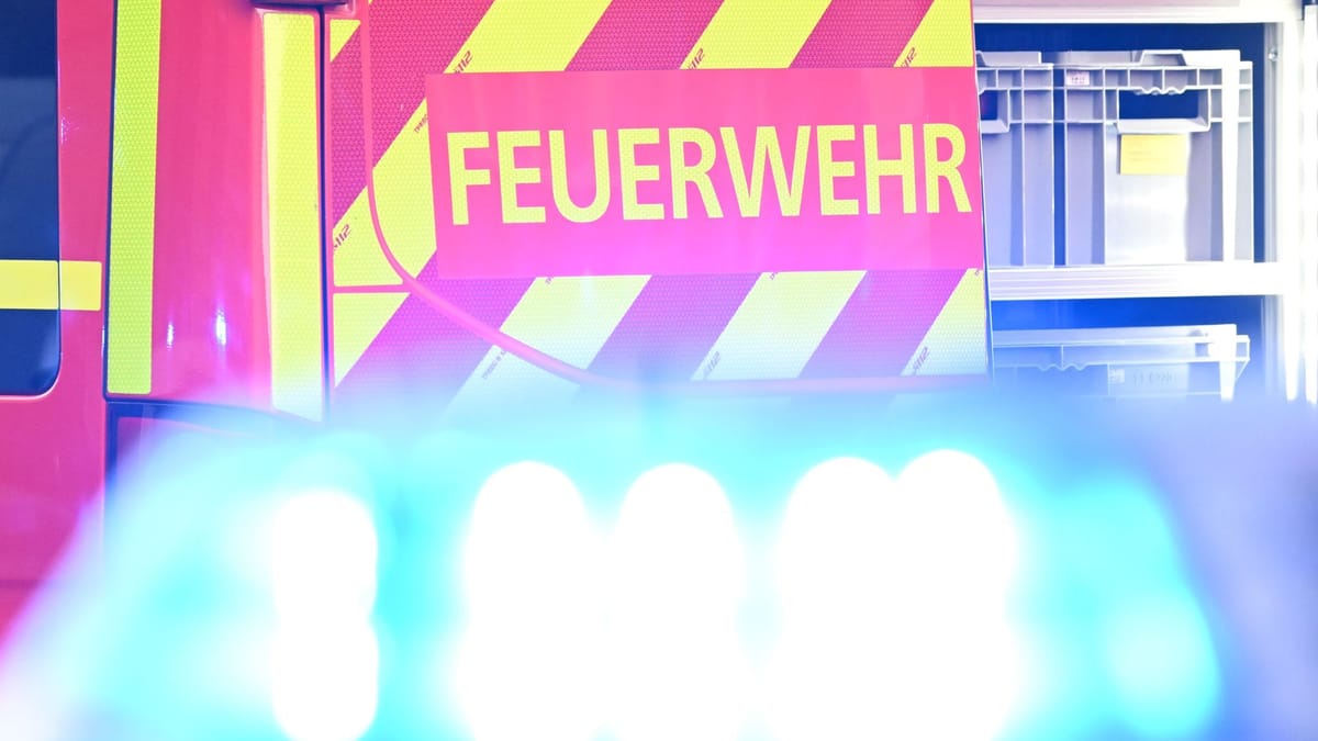 Wohnungsbrand – Bewohner verletzt in Klinik eingeliefert