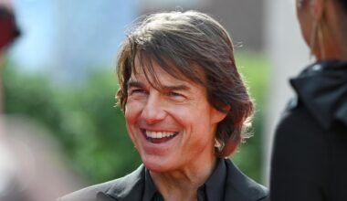 Tom Cruise schwärmt vor laufenden Kameras von Ana de Armas