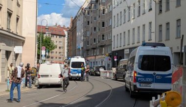 Streit in Mitte löst großen Polizeieinsatz in Einkaufsstraße aus