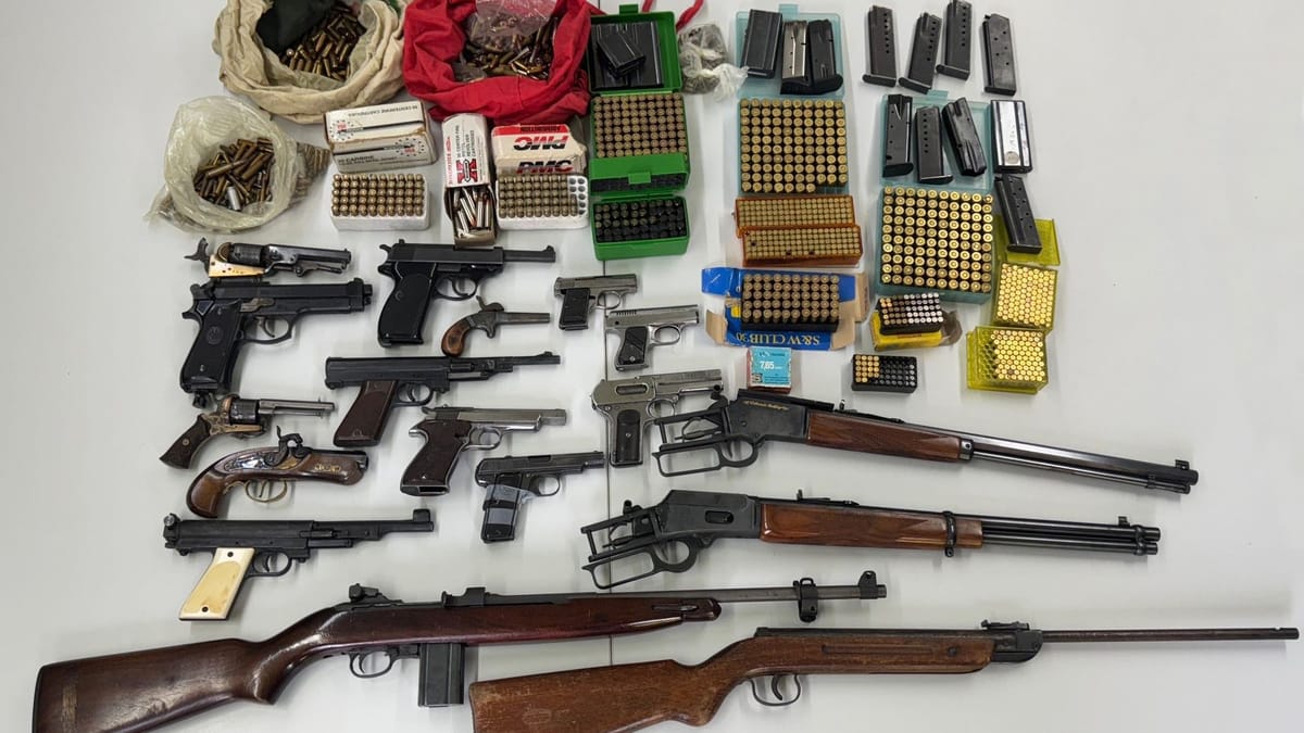 Polizei beschlagnahmt Waffen bei Clan-Mitgliedern
