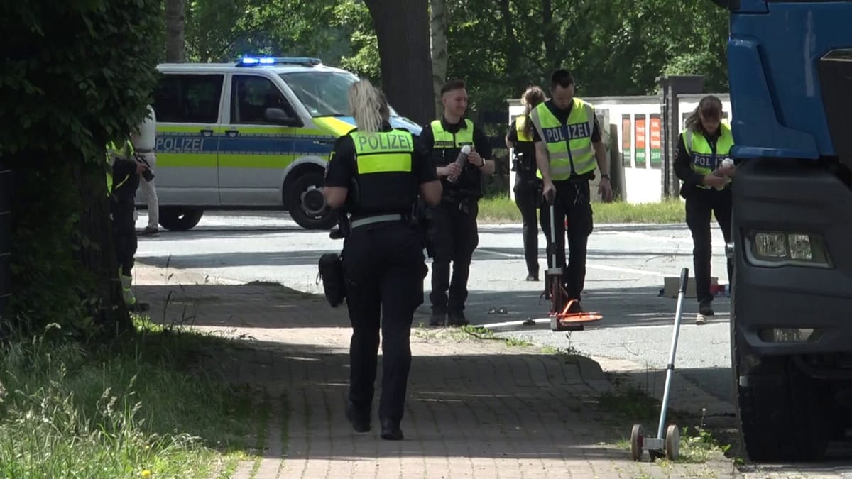 Kind wird von Lkw überrollt und stirbt