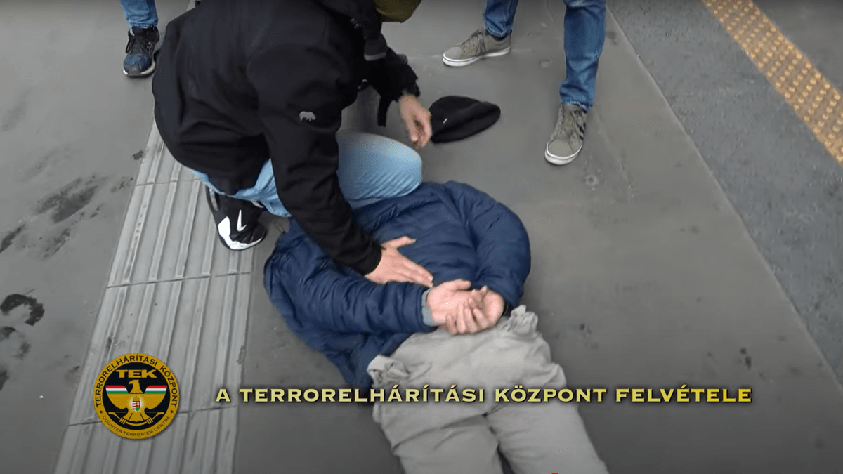 Ungarische Eliteeinheit nimmt Neonazi fest – U-Haft