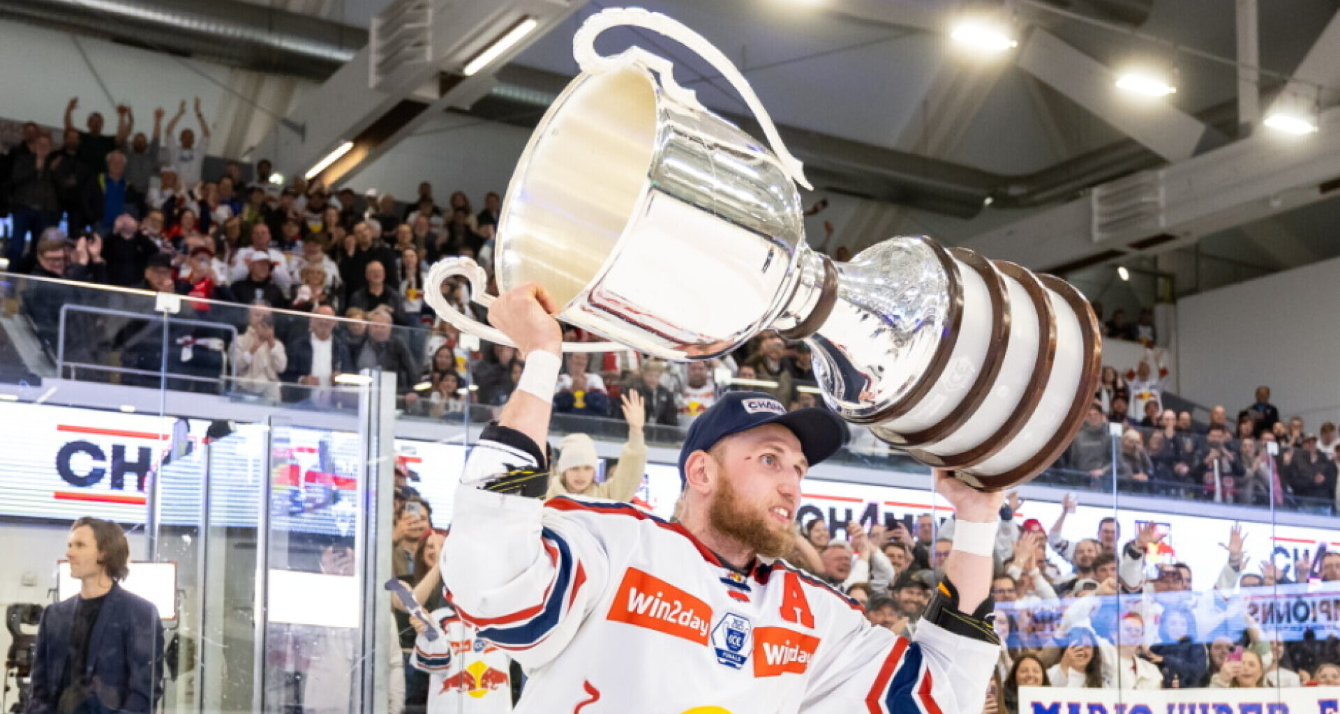 Salzburg, KAC in CHL jeweils daheim gegen Eisbären Berlin