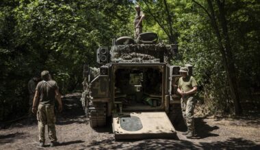 Lage in der Ukraine: Die meisten US-Waffen sind noch nicht mal unterwegs