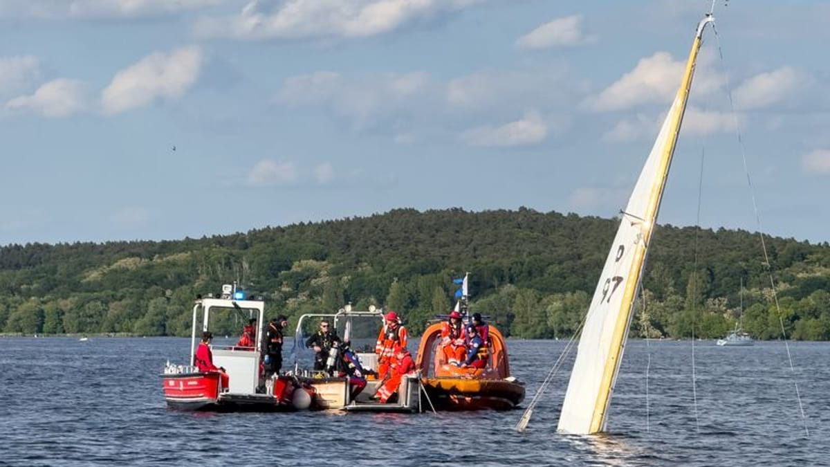 Segeljacht sinkt auf der Havel