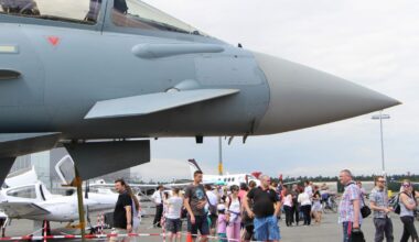 Viel Andrang beim Flughafenfest – trotz Regen
