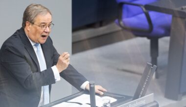 Armin Laschet kritisiert israelische Regierung