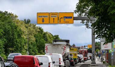 Brücke an der Wuhlheide in Oberschöneweide wird aktuell abgerissen