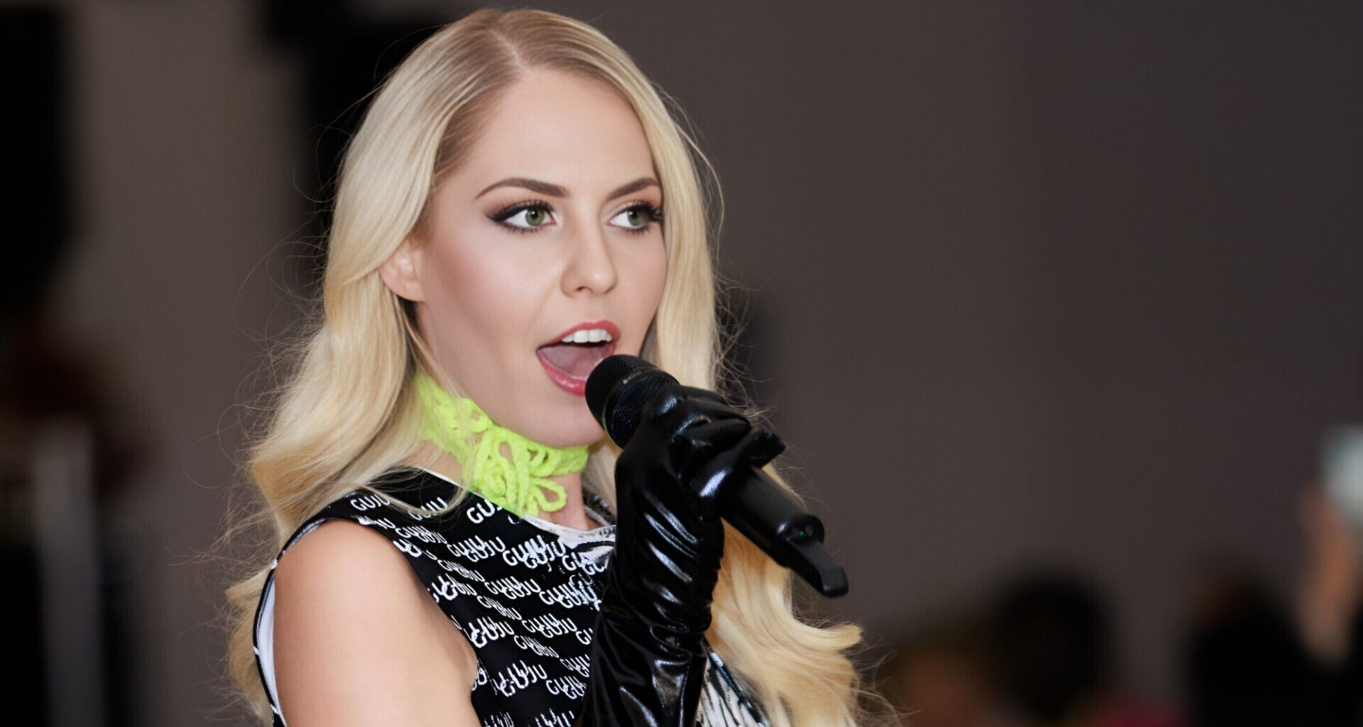 Beatrice Turin - „Dance Dance“: Miss Europe aus NÖ startet mit neuem Hit in den Sommer