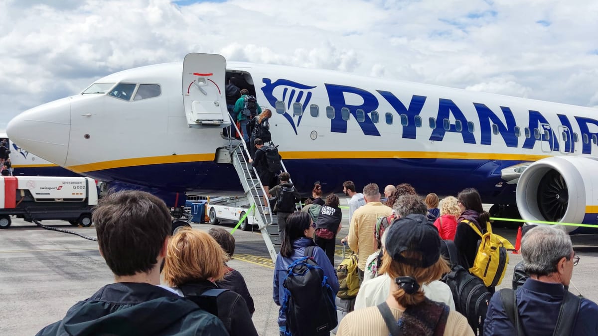 Frau will mit Ryanair nach Berlin fliegen – und landet in Bologna