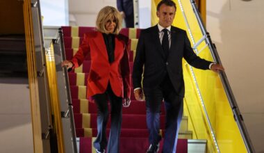Videoaufnahme bei Vietnamreise: Angeblicher Schlag ins Gesicht bringt Ehepaar Macron in Erklärungsnot