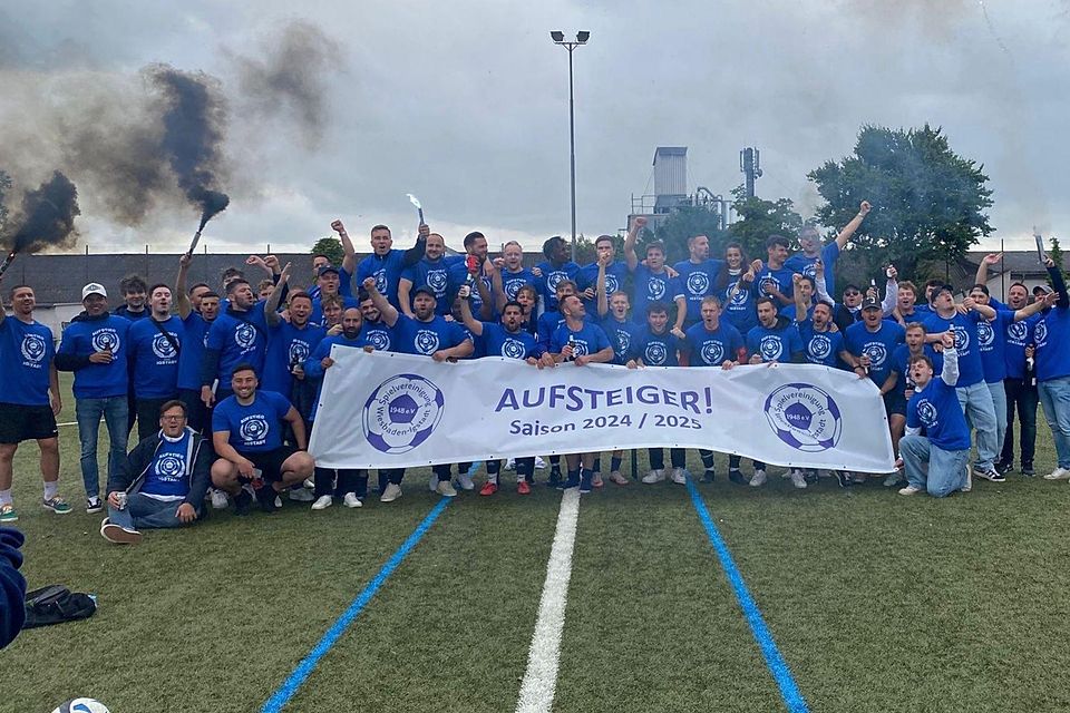 Jubelstimmung in Igstadt. Beide Teams steigen auf.